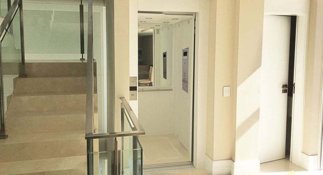 Unno - O elevador que cabe no orçamento.